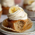 Delicious banana cupcakes with cinnamon cream cheese frosting